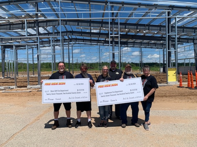 2024-bob-amanda-donation-to-sc-stephensen-fd